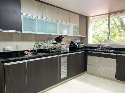 Apartamento de 3 alcobas en venta en La Florida, Medellín, 176 m² · foto 4 de 15