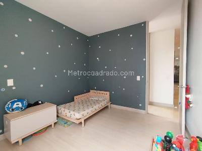 Apartamento de 3 alcobas en venta en Lalinde, Medellín, 117 m² · foto 10 de 17