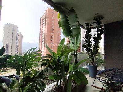 Apartamento de 3 alcobas en venta en Lalinde, Medellín, 117 m² · foto 17 de 17