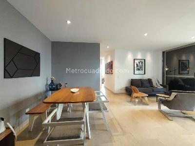 Apartamento de 3 alcobas en venta en Lalinde, Medellín, 117 m² · foto 4 de 17