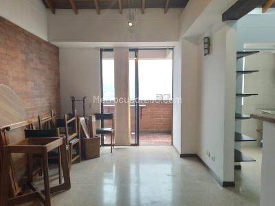Apartamento de 2 alcobas en arriendo en Los Naranjos, Medellín, 60 m² · foto 2 de 11