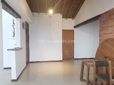 Apartamento de 2 alcobas en arriendo en Los Naranjos, Medellín, 60 m² · foto 3 de 11