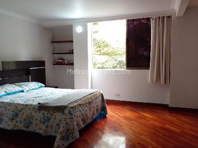 Casa de 3 alcobas en venta en El Poblado, Medellín, 249 m² · foto 12 de 20
