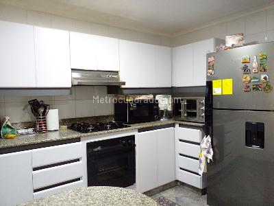 Casa de 3 alcobas en venta en El Poblado, Medellín, 249 m² · foto 7 de 20