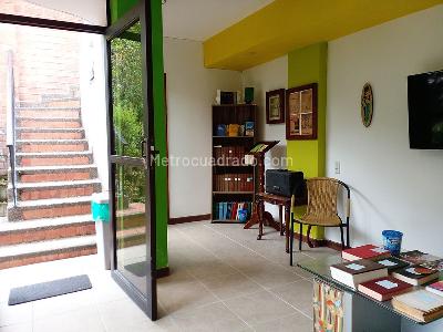 Casa de 3 alcobas en venta en El Poblado, Medellín, 249 m² · foto 9 de 20