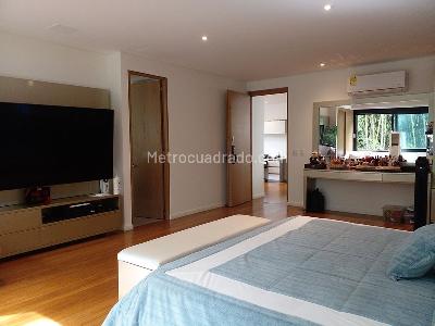 Casa de 3 alcobas en venta en Envigado, Envigado, 353 m² · foto 13 de 20