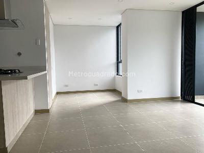 Apartamento de 2 alcobas en arriendo en Envigado, Envigado, 80 m² · foto 2 de 16