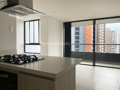 Apartamento de 2 alcobas en arriendo en Envigado, Envigado, 80 m² · foto 3 de 16