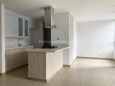 Apartamento de 2 alcobas en arriendo en Envigado, Envigado, 80 m² · foto 4 de 16