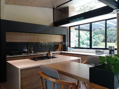 Casa de 3 alcobas en arriendo en Envigado, Envigado, 260 m² · foto 6 de 20