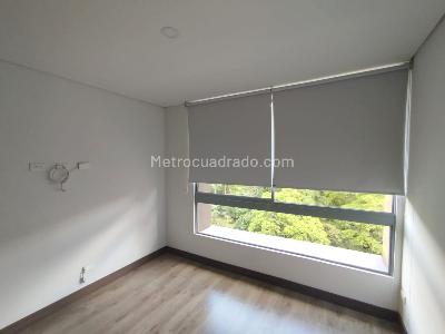 Apartamento de 3 alcobas en arriendo en El Poblado, Medellín, 127 m² · foto 10 de 15