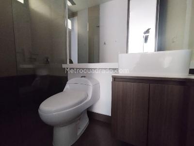 Apartamento de 3 alcobas en arriendo en El Poblado, Medellín, 127 m² · foto 15 de 15