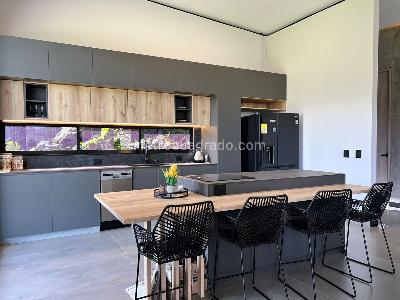 Casa de 3 alcobas en venta en Rionegro, Rionegro, 600 m² · foto 5 de 20