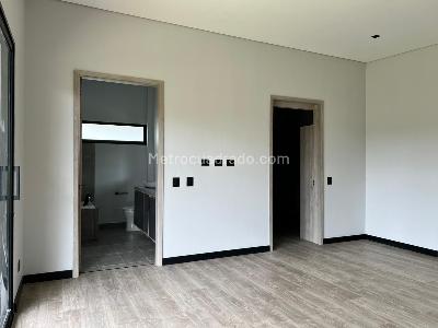 Casa de 3 alcobas en venta en Rionegro, Rionegro, 424 m² · foto 10 de 19