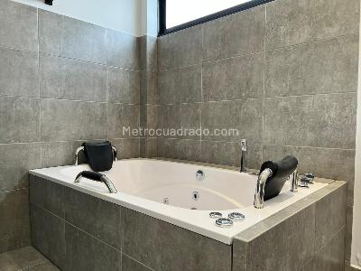 Casa de 3 alcobas en venta en Rionegro, Rionegro, 424 m² · foto 17 de 19