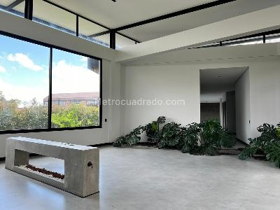 Casa de 3 alcobas en venta en Rionegro, Rionegro, 424 m² · foto 3 de 19