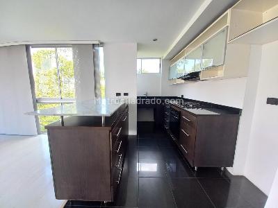 Apartamento de 1 alcoba en arriendo en El Poblado, Medellín, 88 m² · foto 4 de 11