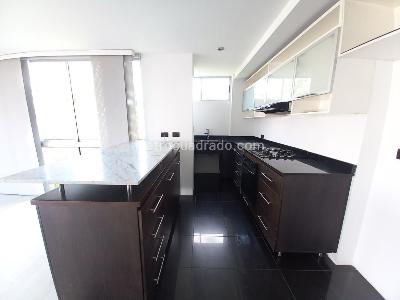 Apartamento de 1 alcoba en arriendo en El Poblado, Medellín, 88 m² · foto 6 de 11