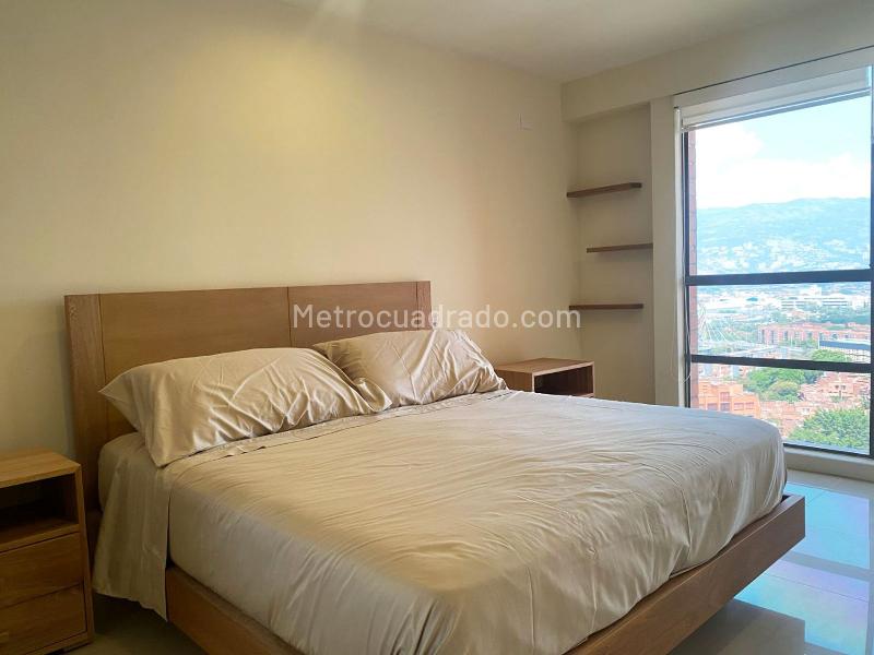 Furnished 2BR Apartment with Balcony in El Poblado - 8
