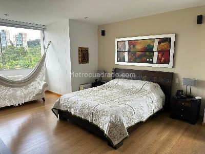 Apartamento de 3 alcobas en venta en San Lucas, Medellín, 267 m² · foto 8 de 20