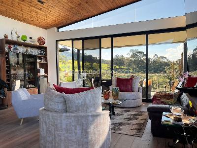Casa de 3 alcobas en venta en Rionegro, Rionegro, 278 m² · foto 2 de 18