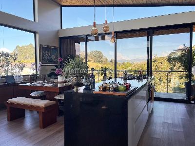 Casa de 3 alcobas en venta en Rionegro, Rionegro, 278 m² · foto 4 de 18