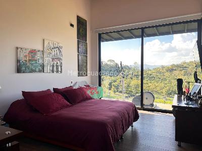 Casa de 3 alcobas en venta en Rionegro, Rionegro, 278 m² · foto 9 de 18