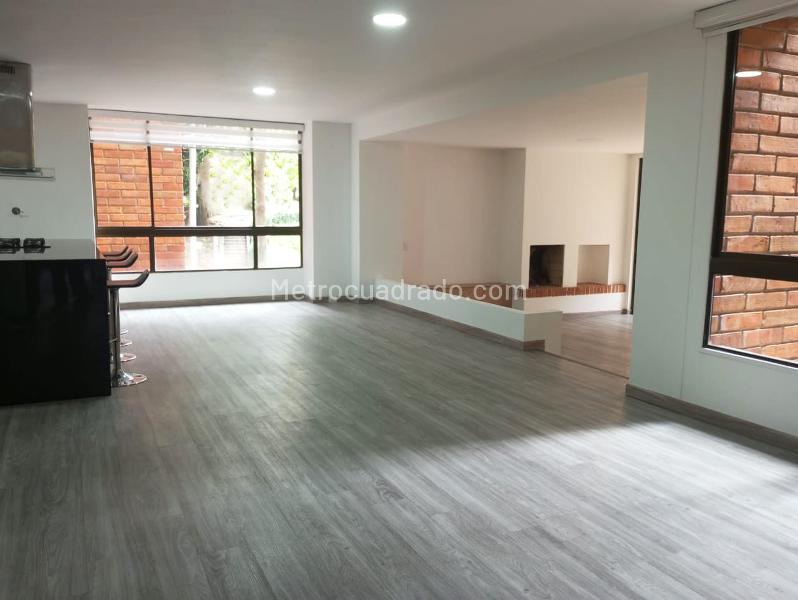 3BR Apartment for Rent in El Poblado (Direct Access)