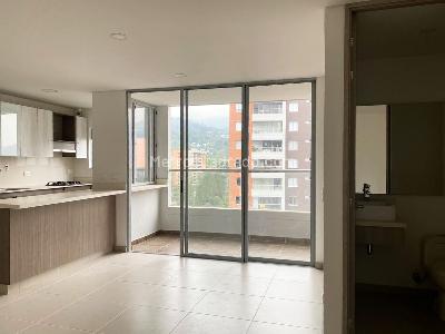 Apartamento de 3 alcobas en arriendo en Envigado, Envigado, 96 m² · foto 2 de 17