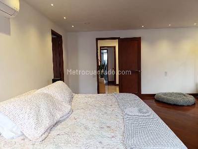 Apartamento de 2 alcobas en venta en El Poblado, Medellín, 183 m² · foto 10 de 20
