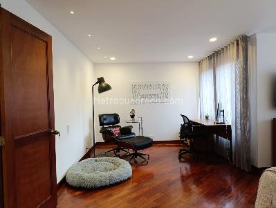 Apartamento de 2 alcobas en venta en El Poblado, Medellín, 183 m² · foto 11 de 20