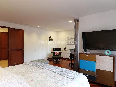 Apartamento de 2 alcobas en venta en El Poblado, Medellín, 183 m² · foto 13 de 20
