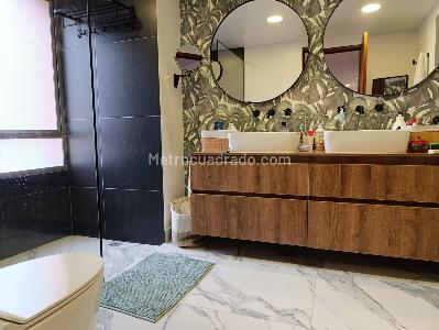 Apartamento de 2 alcobas en venta en El Poblado, Medellín, 183 m² · foto 16 de 20
