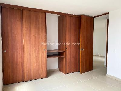 Apartamento de 2 alcobas en arriendo en La Aguacatala, Medellín, 70 m² · foto 10 de 14