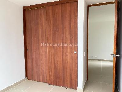 Apartamento de 2 alcobas en arriendo en La Aguacatala, Medellín, 70 m² · foto 11 de 14