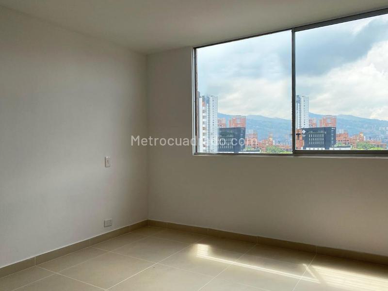 Cozy 2BR Apartment in El Poblado - 9