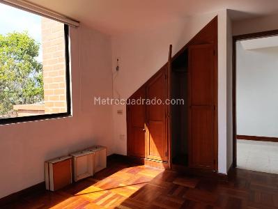 Casa en arriendo en El Poblado, Medellín · foto 14 de 19