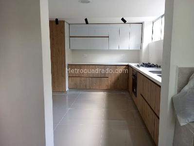 Apartamento de 3 alcobas en venta en El Poblado, Medellín, 175 m² · foto 4 de 16