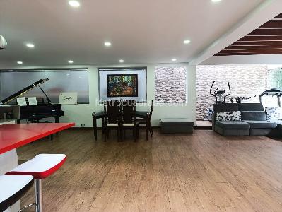 Casa de 3 alcobas en venta en El Poblado, Medellín, 325 m² · foto 4 de 20