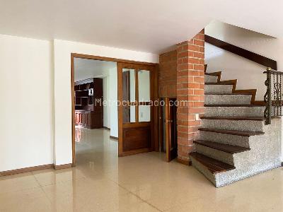 Casa de 3 alcobas en venta en Envigado, Envigado, 200 m² · foto 7 de 19