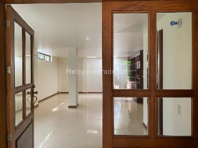 Casa de 3 alcobas en venta en Envigado, Envigado, 200 m² · foto 9 de 19