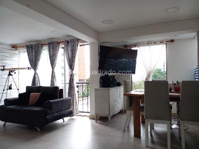 Casa de 5 alcobas en venta en Envigado, Envigado, 247 m² · foto 3 de 18