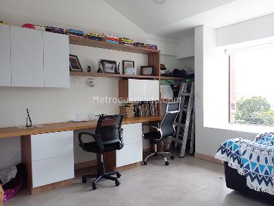 Casa de 5 alcobas en venta en Envigado, Envigado, 247 m² · foto 7 de 18
