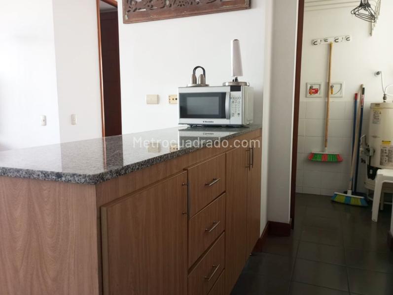Furnished 2BR Apartment with Balcony in El Poblado - 6