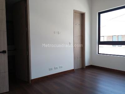 Casa de 3 alcobas en venta en Envigado, Envigado, 309 m² · foto 17 de 20