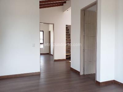 Casa de 3 alcobas en venta en Envigado, Envigado, 309 m² · foto 9 de 20