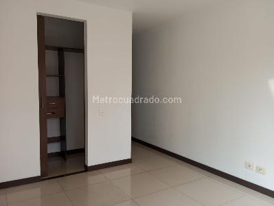 Apartamento en venta en El Poblado, Medellín · foto 15 de 19