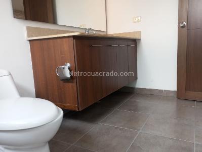 Apartamento en venta en El Poblado, Medellín · foto 16 de 19