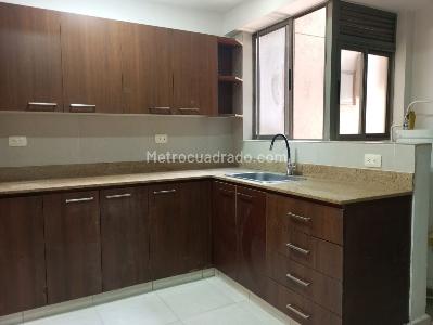 Apartamento en venta en El Poblado, Medellín · foto 6 de 19