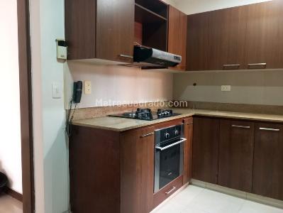 Apartamento en venta en El Poblado, Medellín · foto 7 de 19